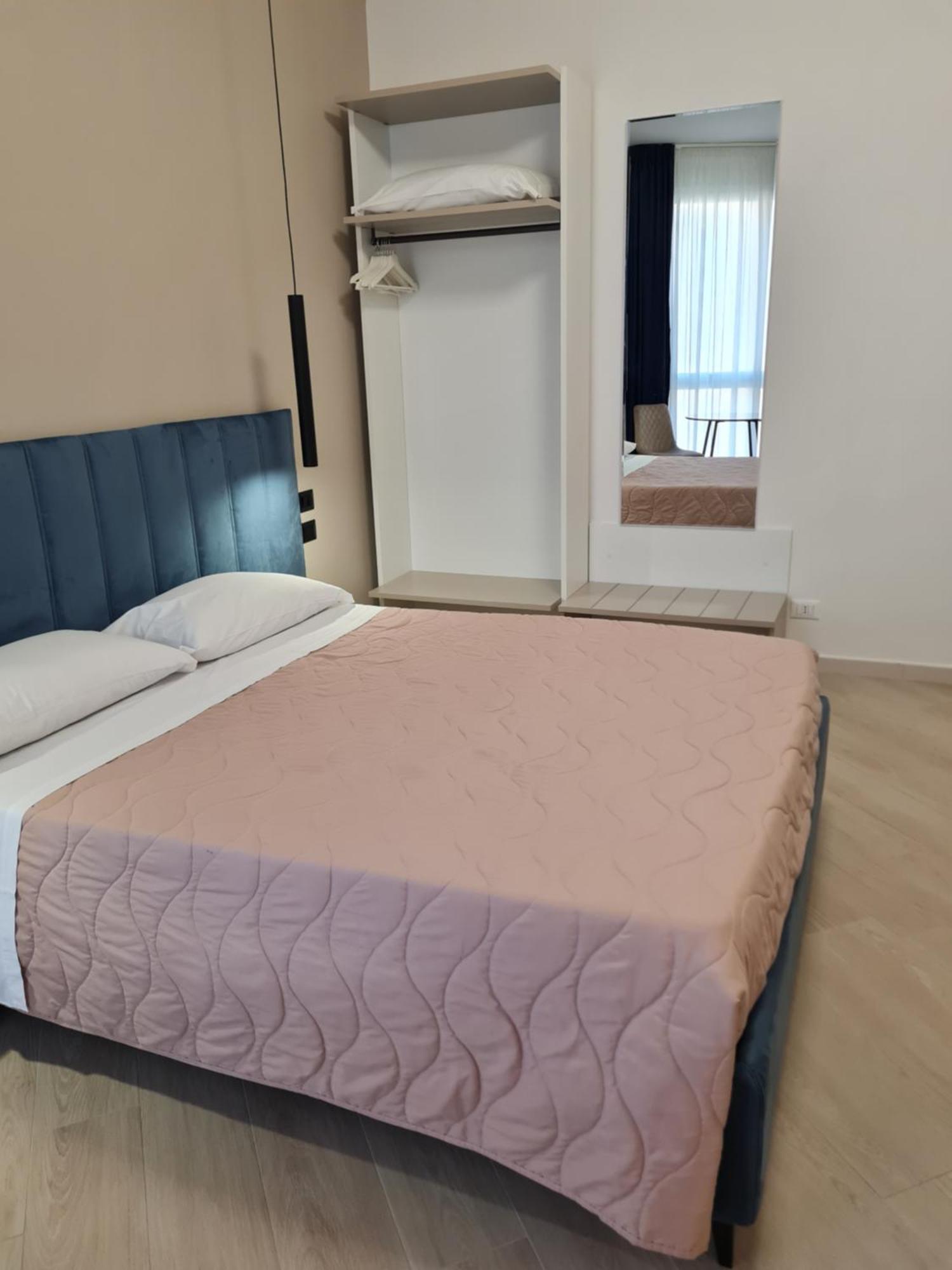 Nel Sole Business Daire Bolonya Dış mekan fotoğraf